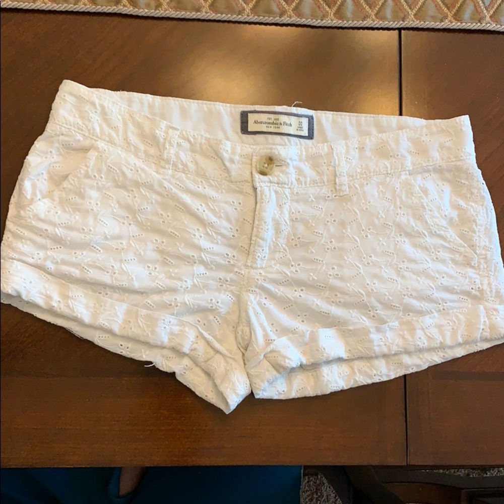 Abercrombie & Fitch White Floral Shorts